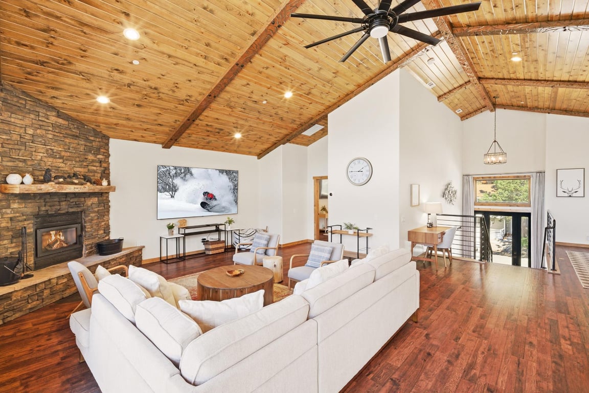 Cabin Image 8