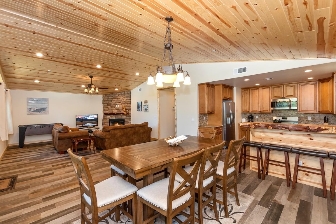 Cabin Image 6