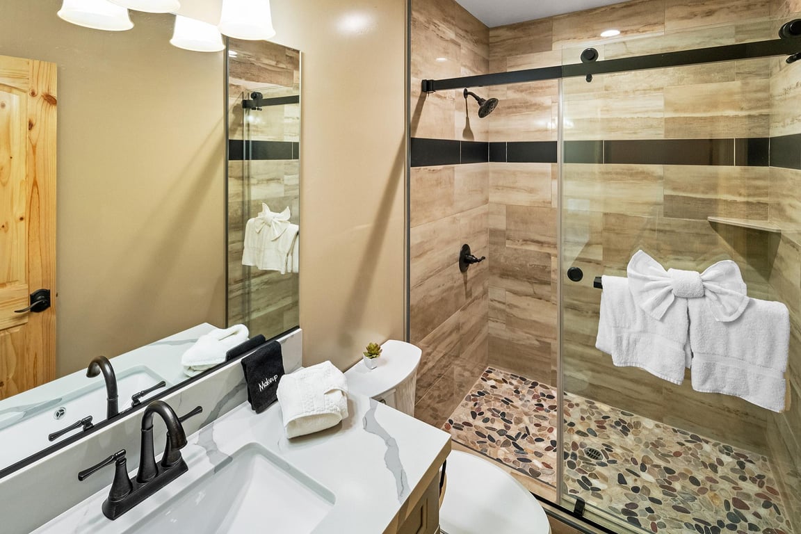 Cabin Image 73