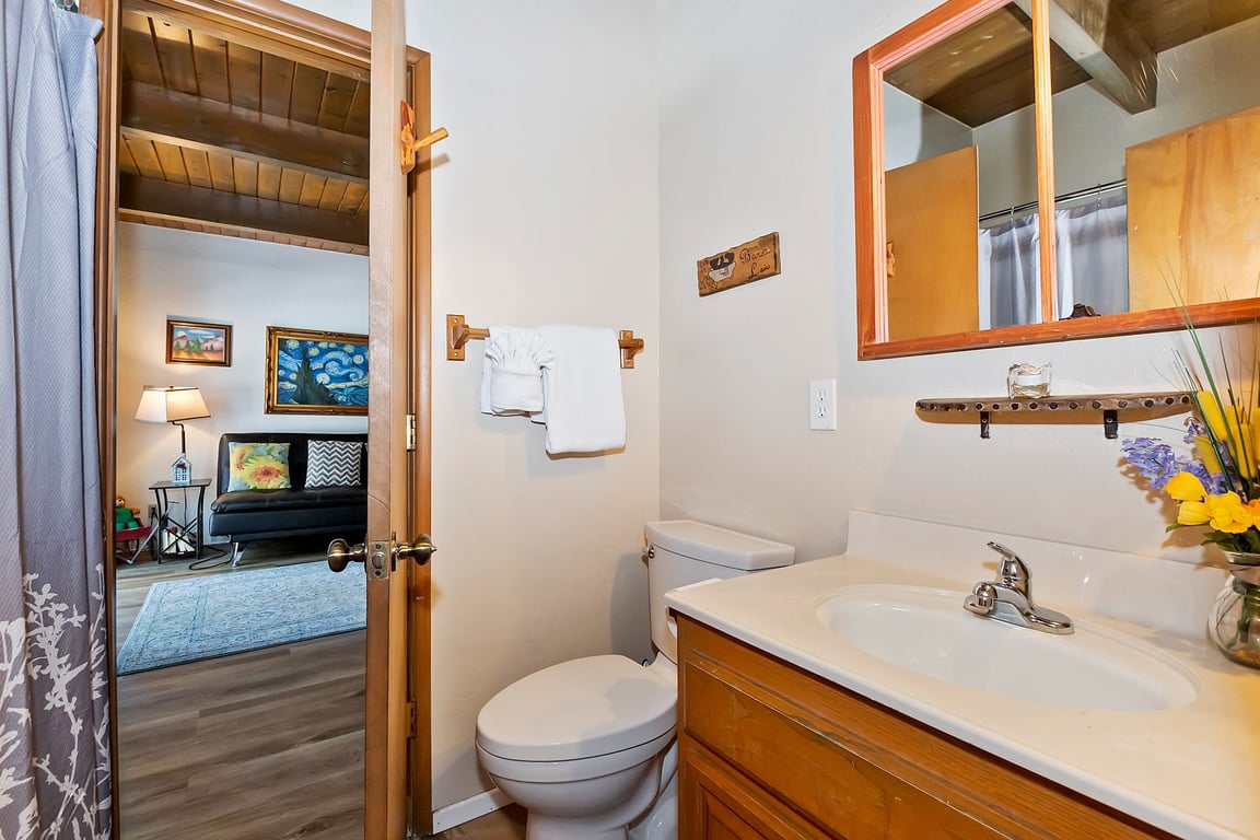 Cabin Image 18