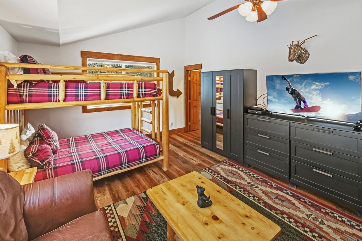 Cabin Image 53