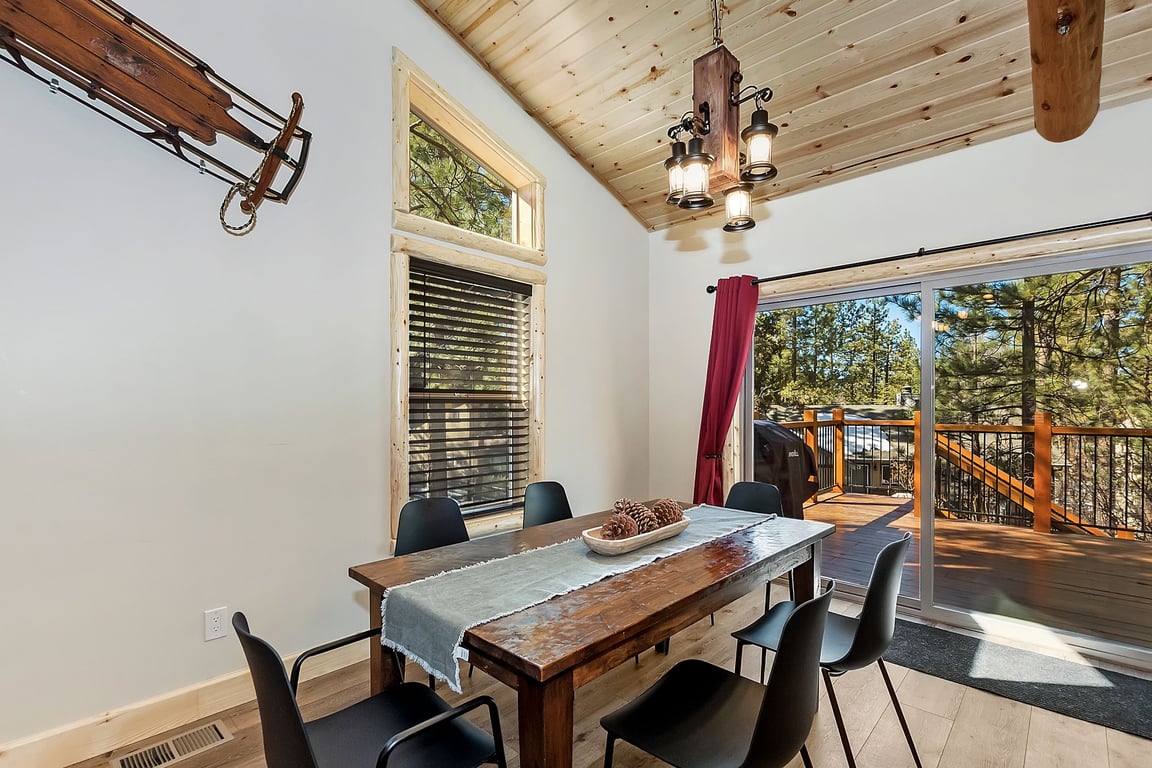 Cabin Image 8