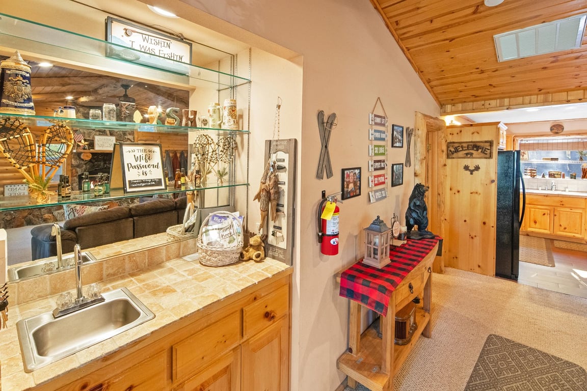 Cabin Image 10