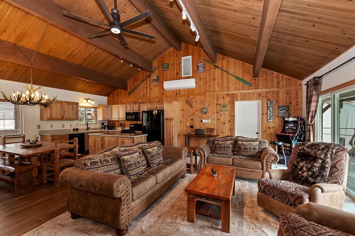 Cabin Image 8