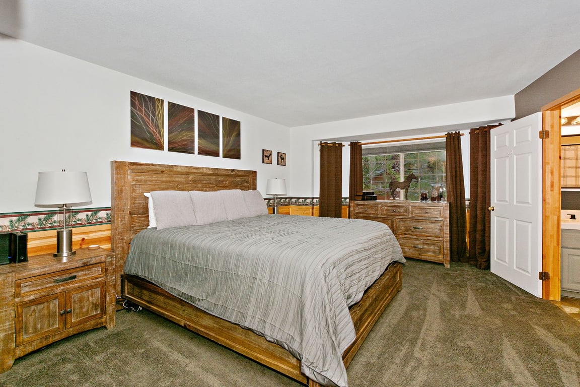 Cabin Image 15