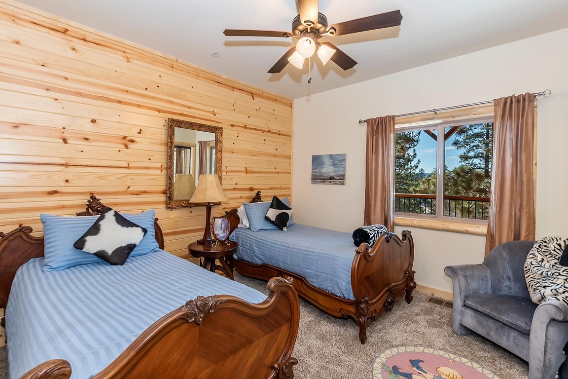Cabin Image 40