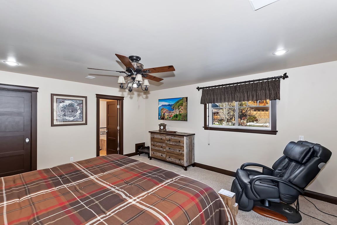 Cabin Image 34