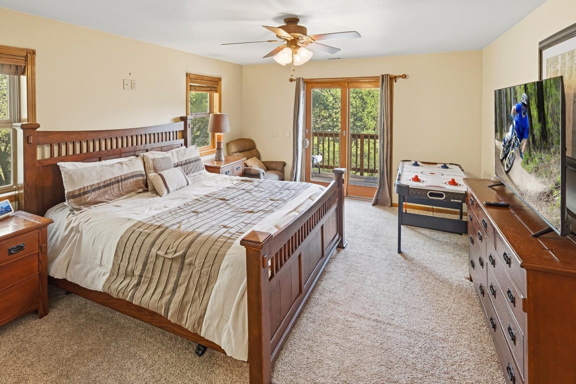 Cabin Image 37