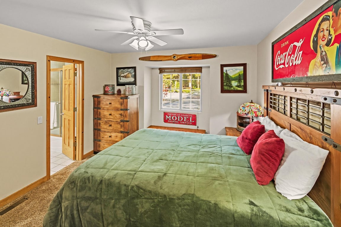 Cabin Image 58