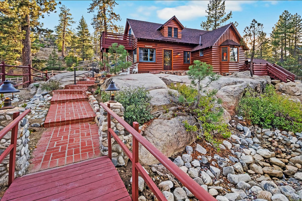 Cabin Image 6