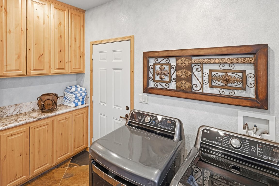 Cabin Image 32