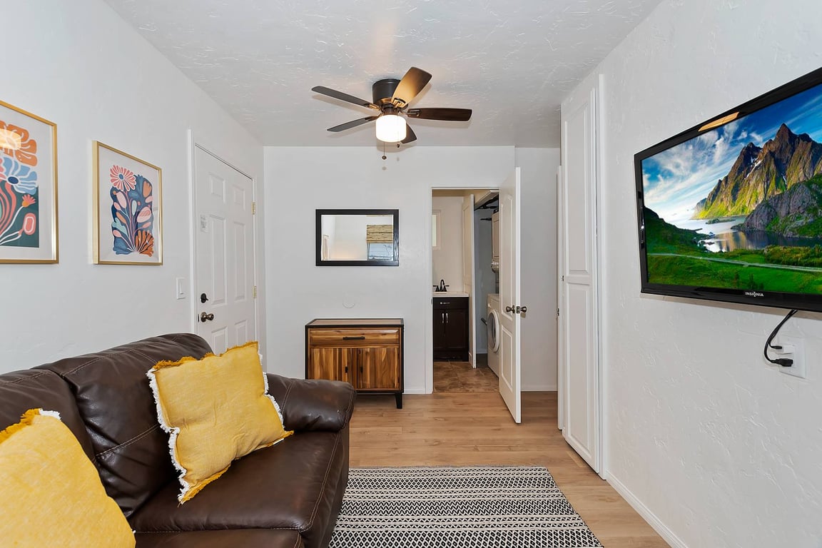 Cabin Image 16