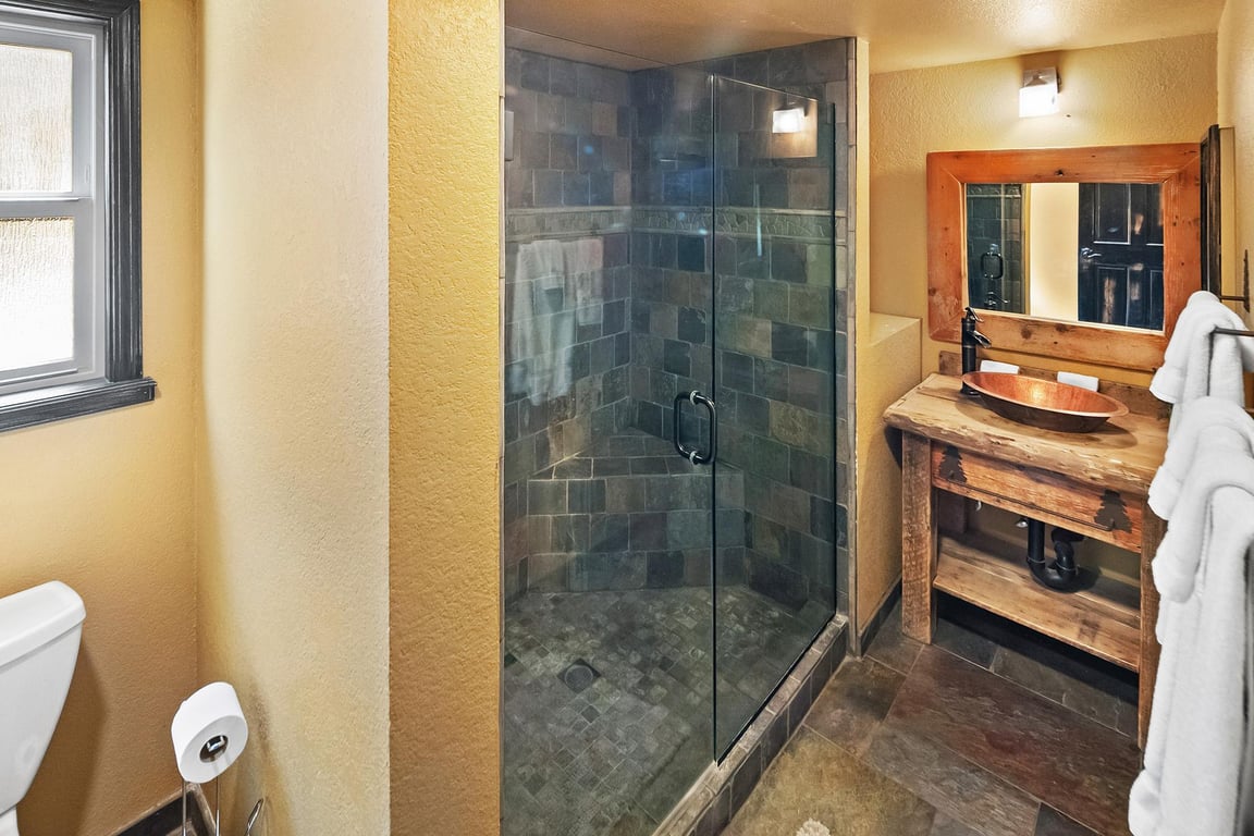Cabin Image 23