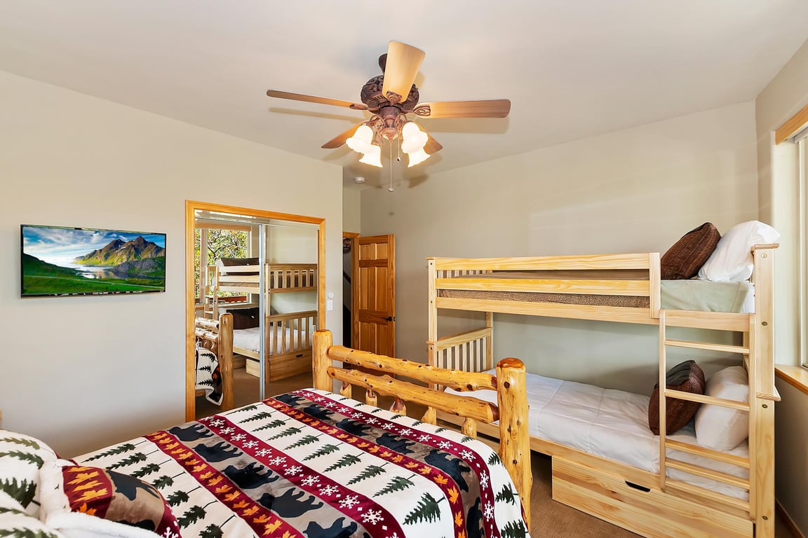 Cabin Image 36