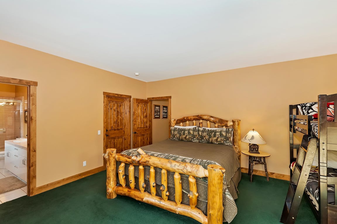 Cabin Image 34