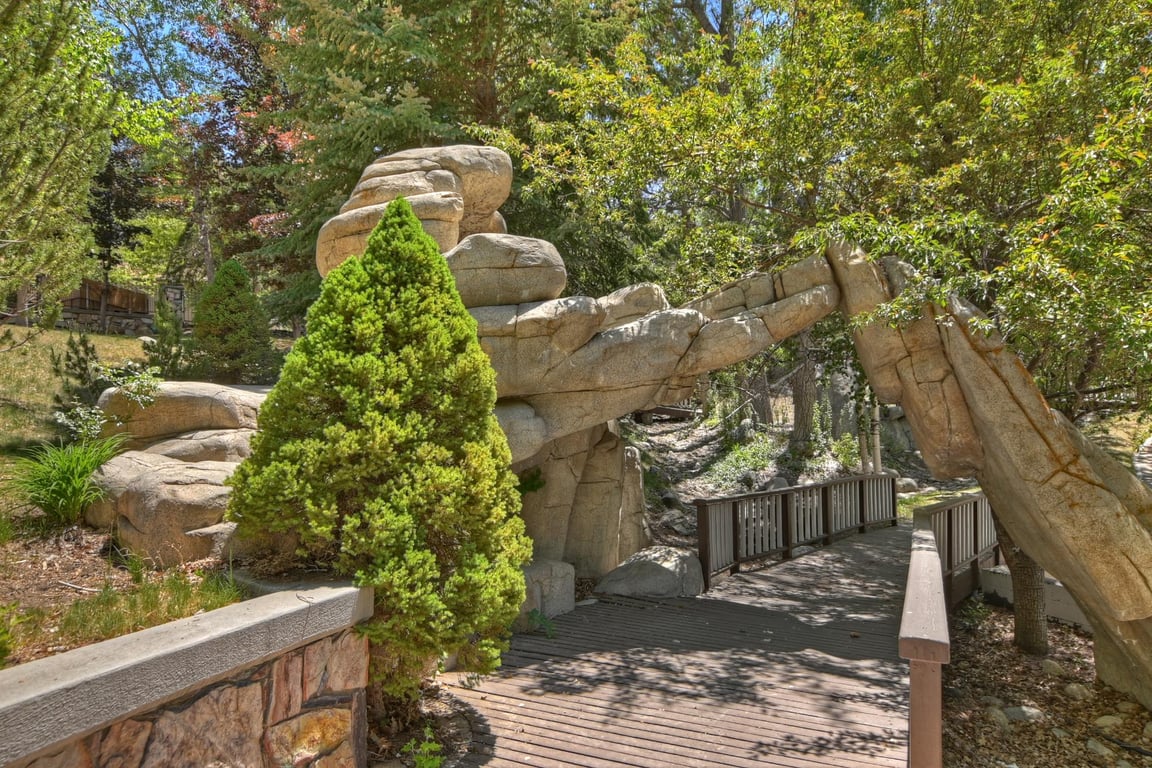 Cabin Image 90
