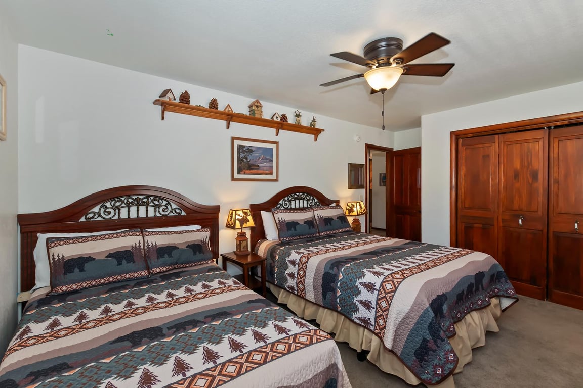 Cabin Image 36