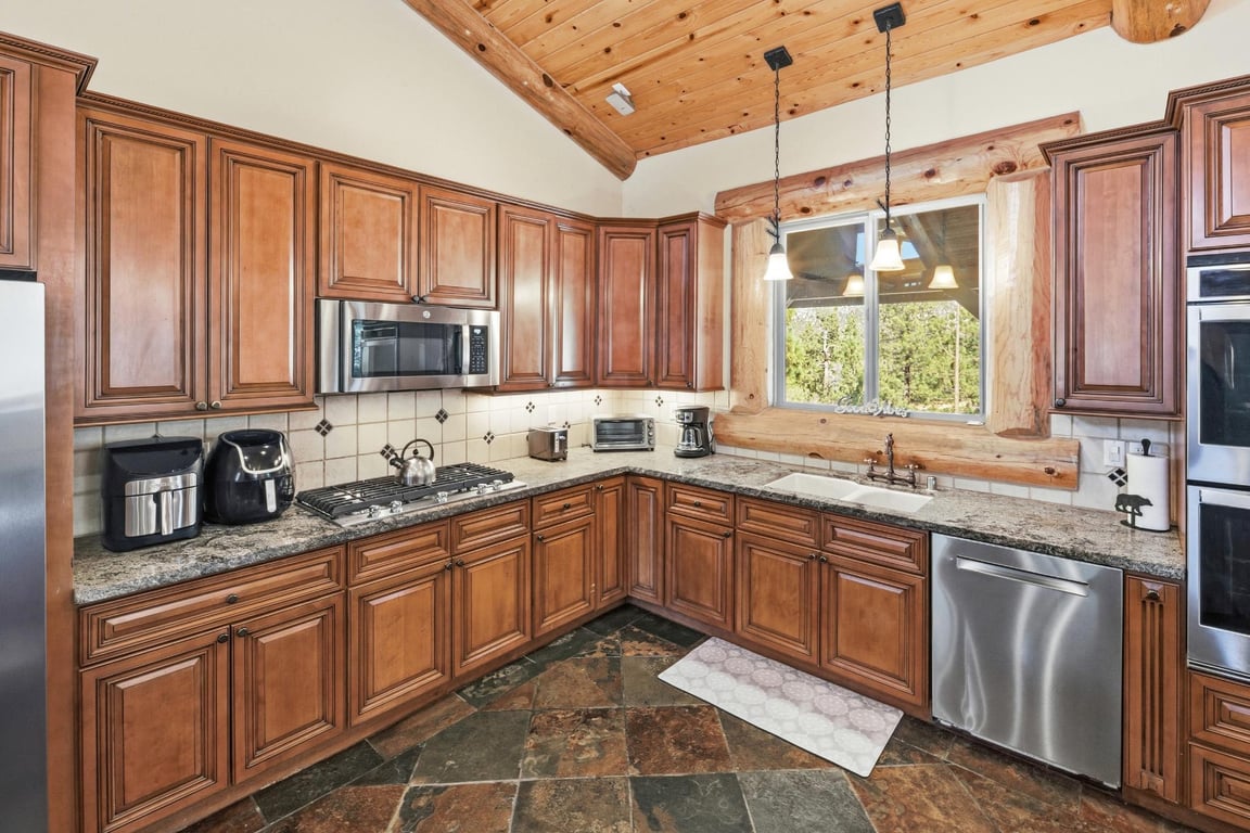 Cabin Image 15