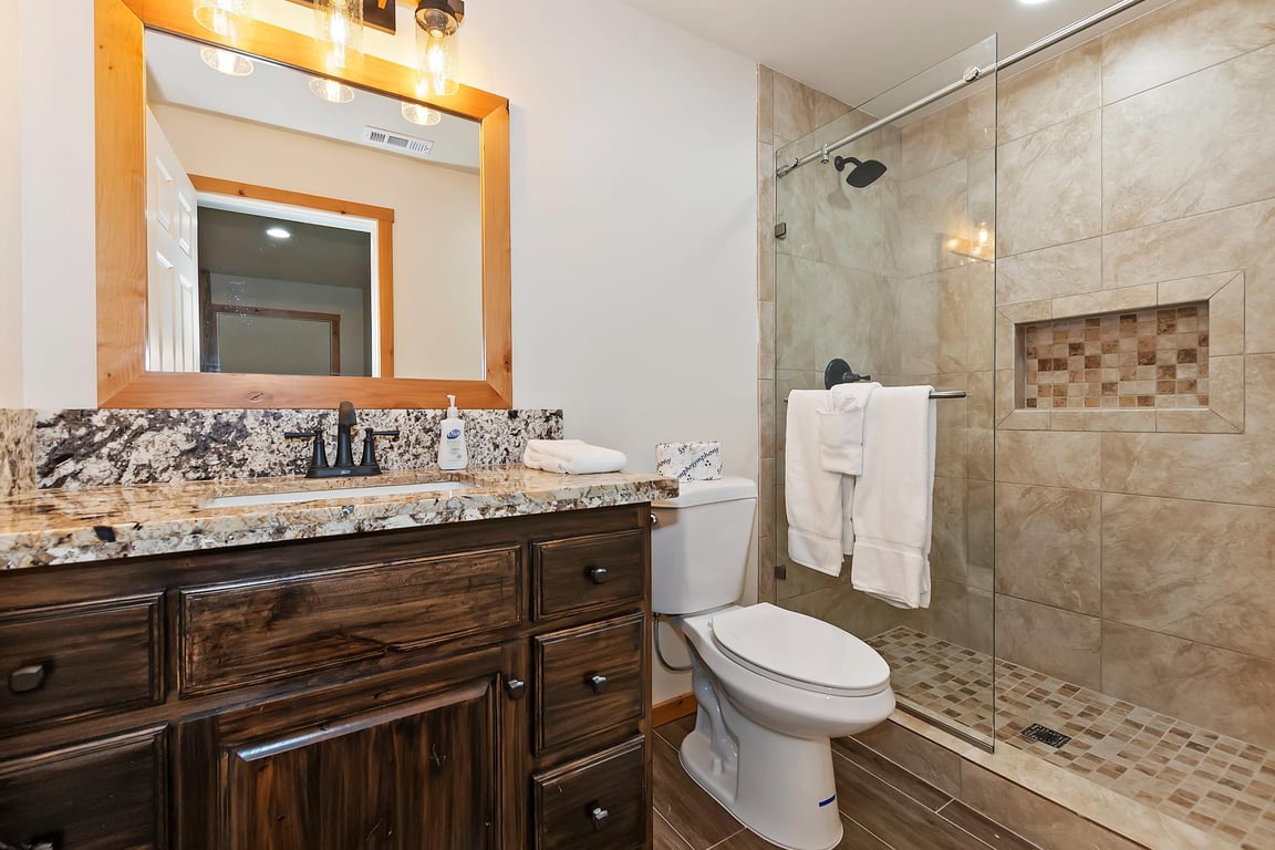 Cabin Image 36