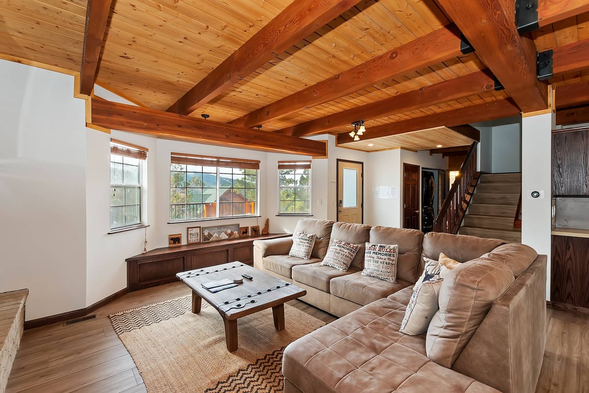 Cabin Image 9
