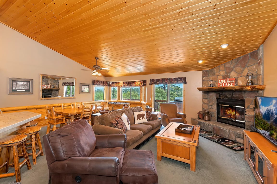 Cabin Image 9