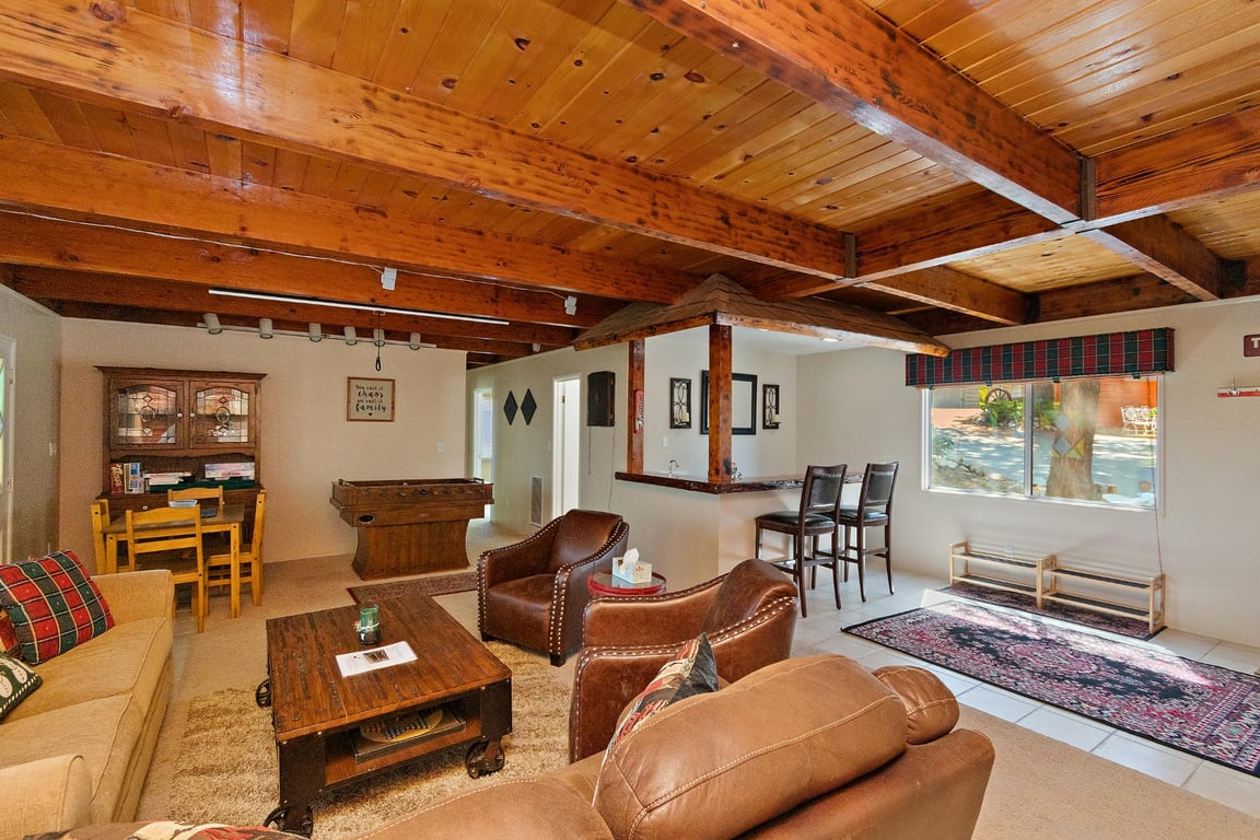 Cabin Image 15