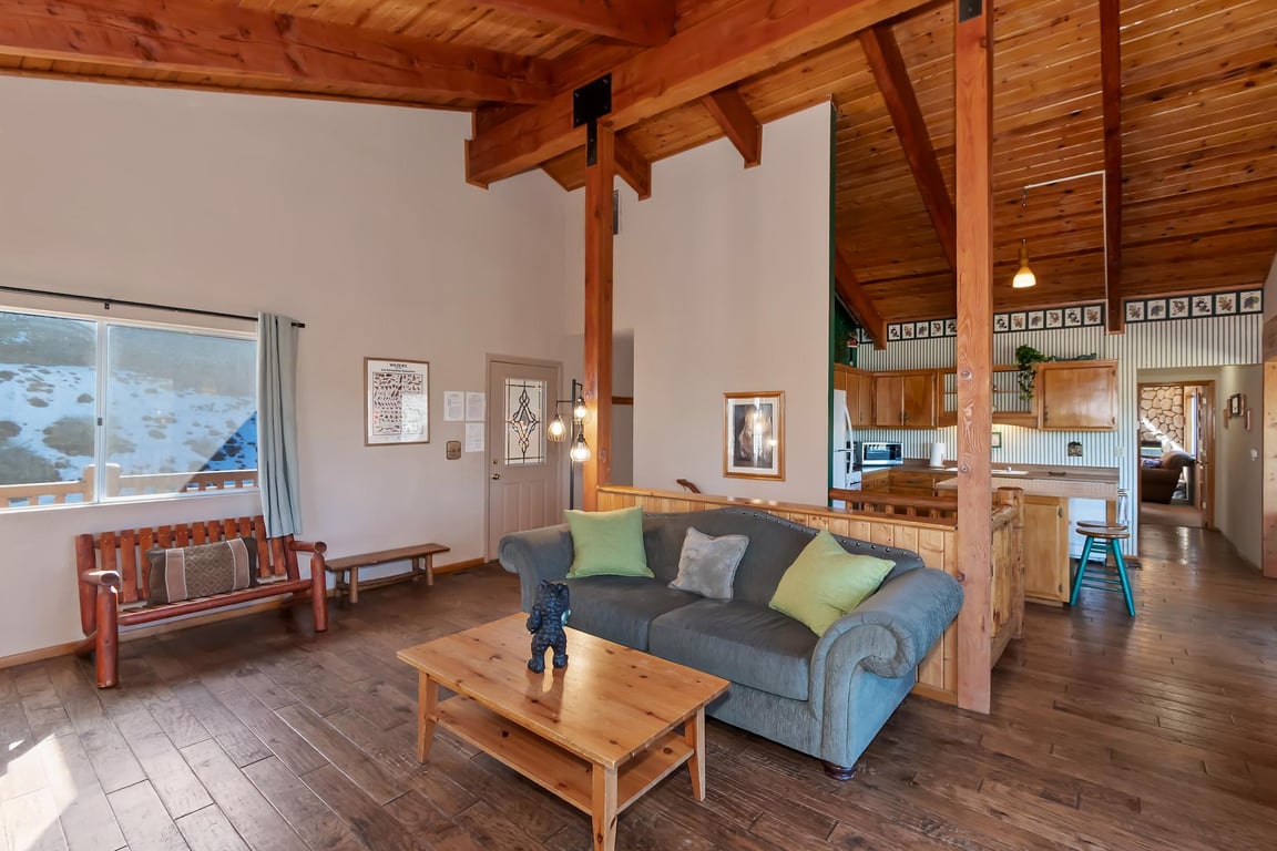 Cabin Image 10