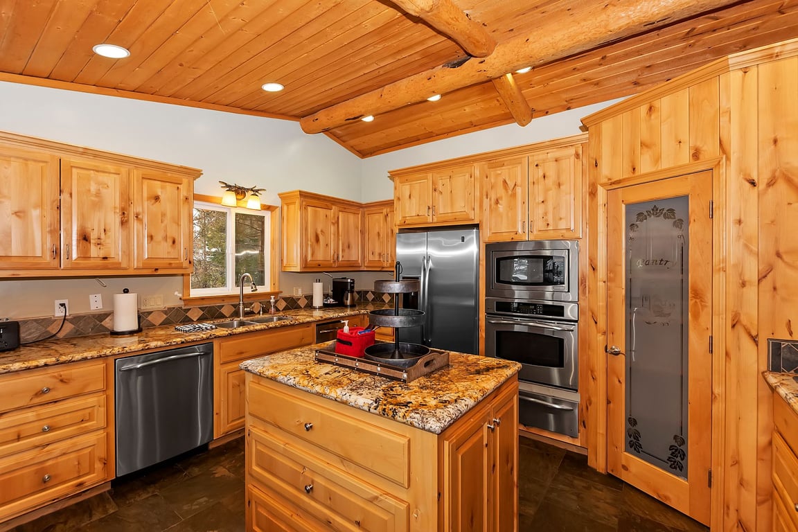 Cabin Image 10