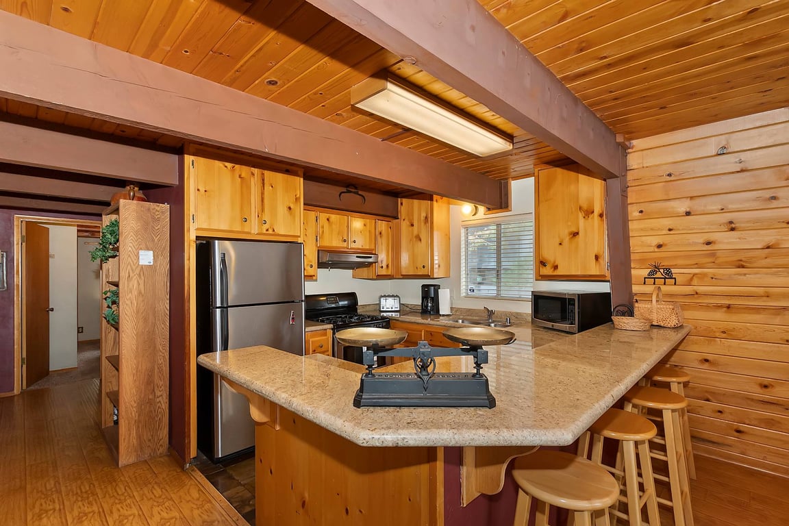 Big Bear Cabin - TreeTopVilla - 0003