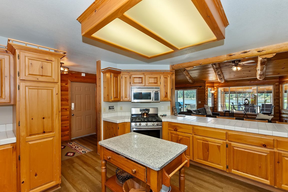 Cabin Image 12