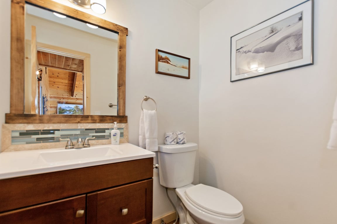 Cabin Image 16