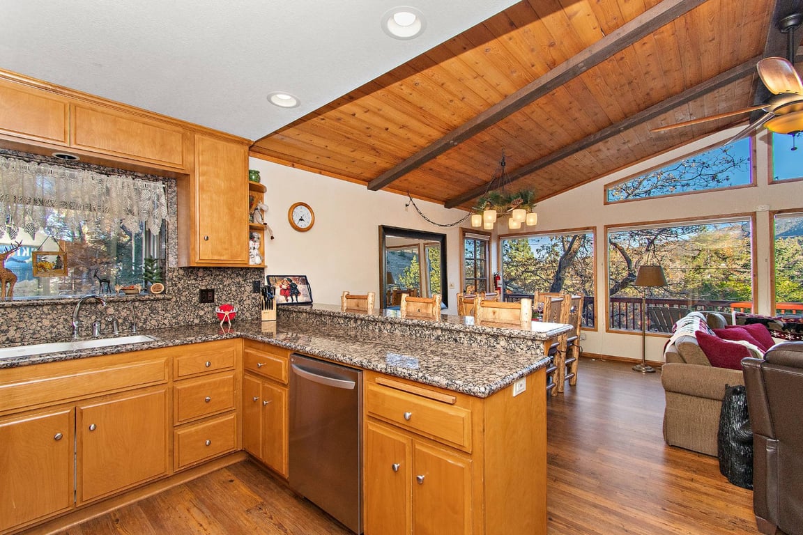 Cabin Image 22