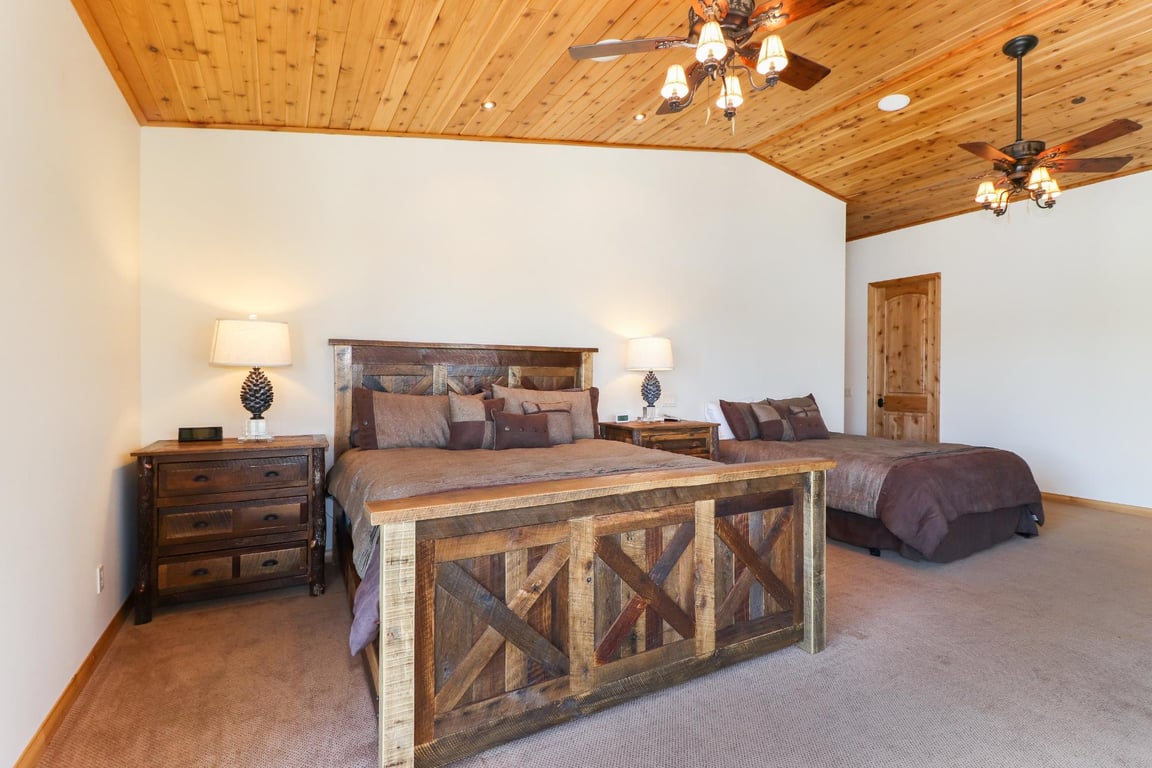 Cabin Image 39