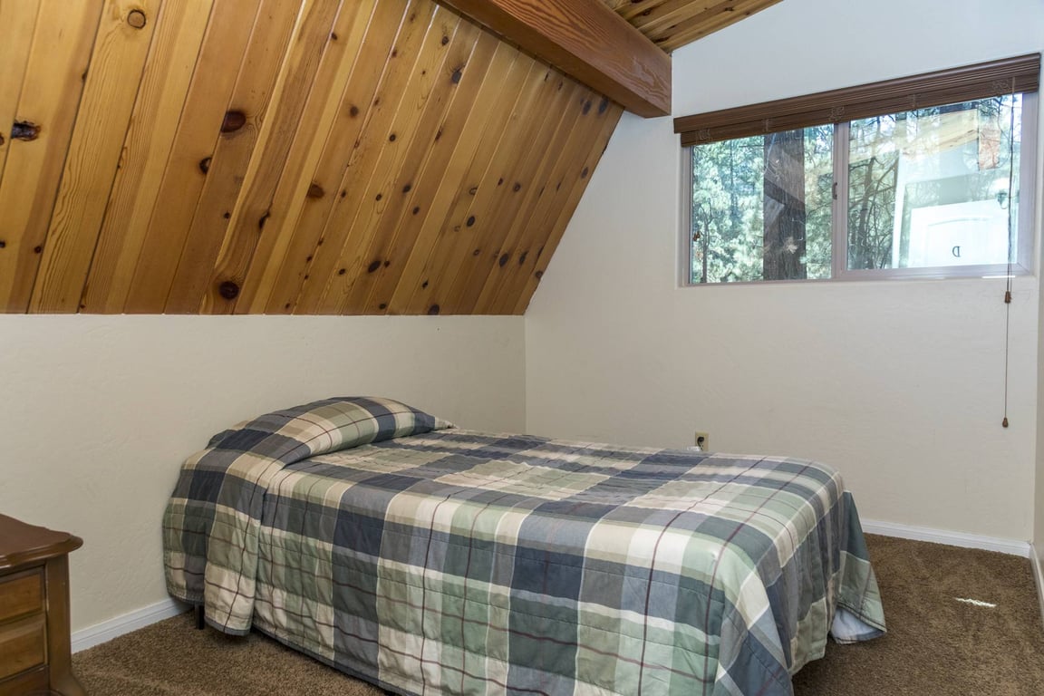 Cabin Image 18