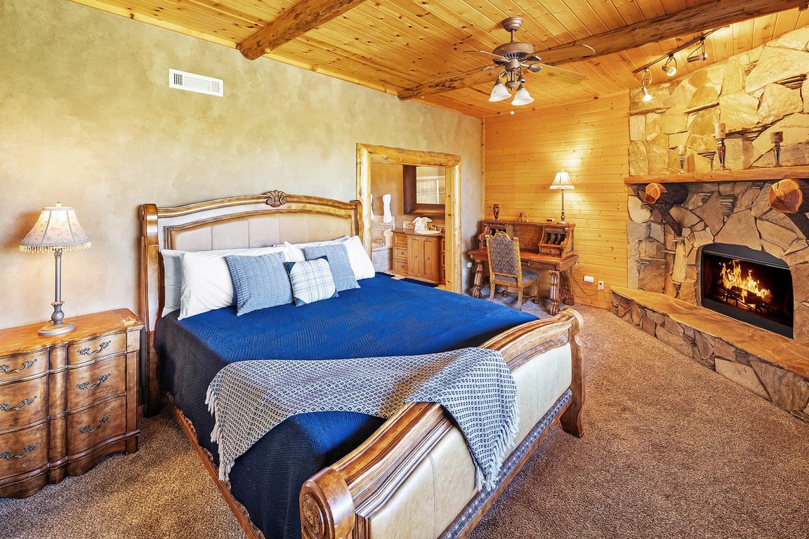 Cabin Image 37