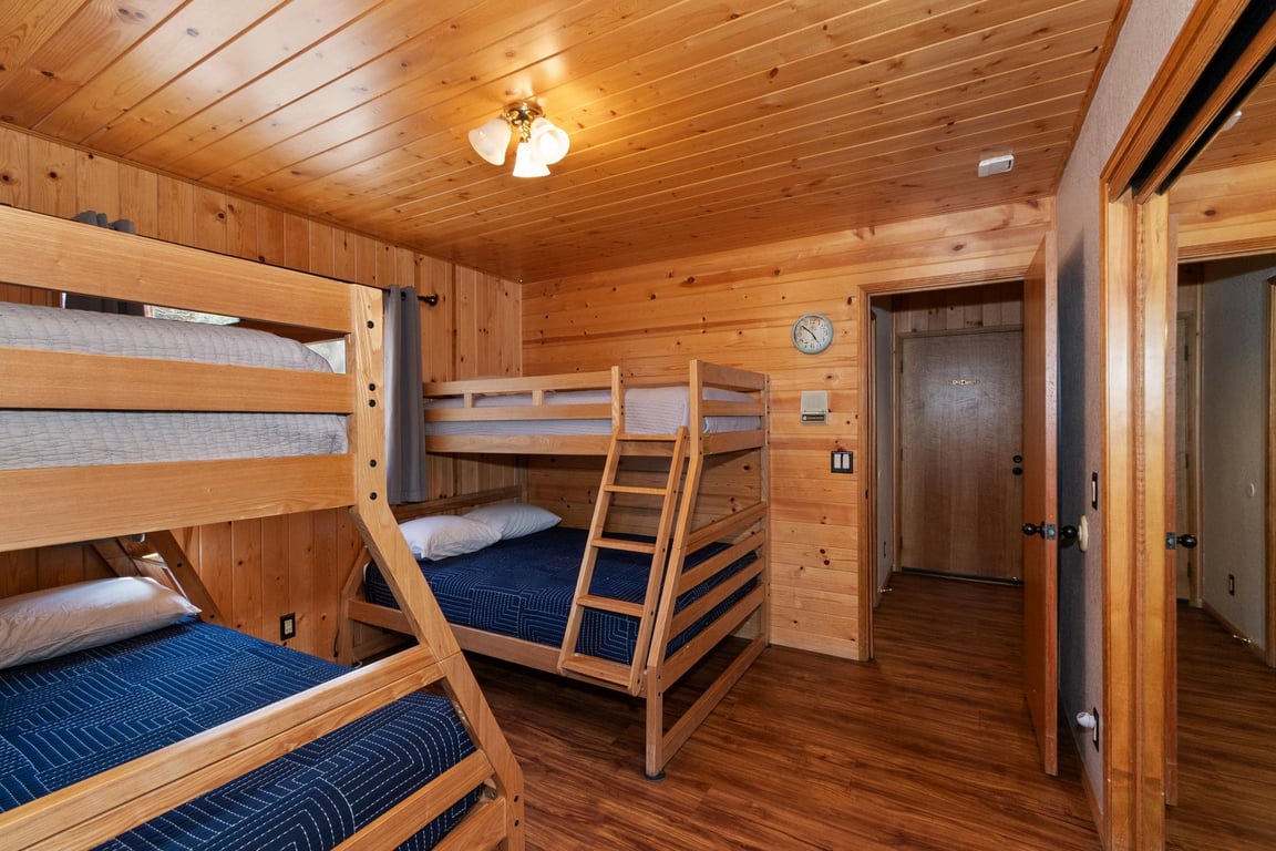 Cabin Image 33