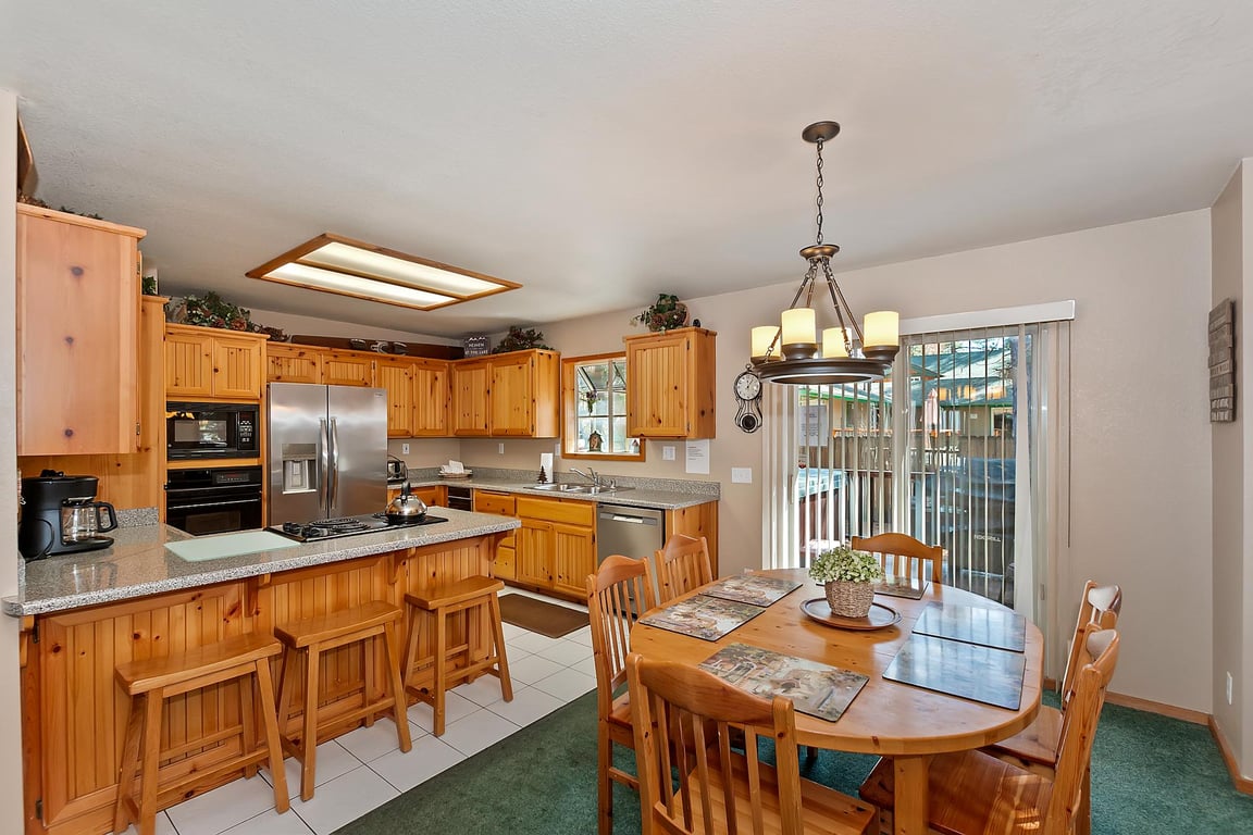 Big Bear Cabin - Freddy'sLakeHouse - 0003