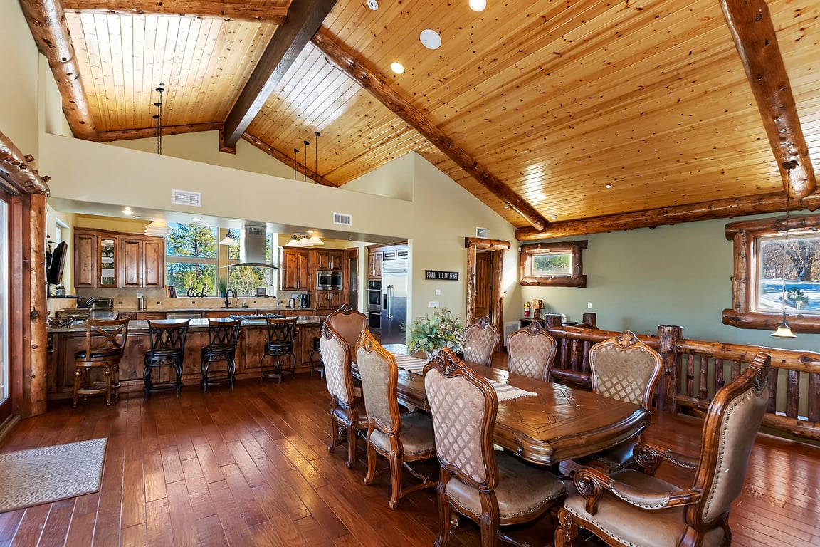 Cabin Image 18