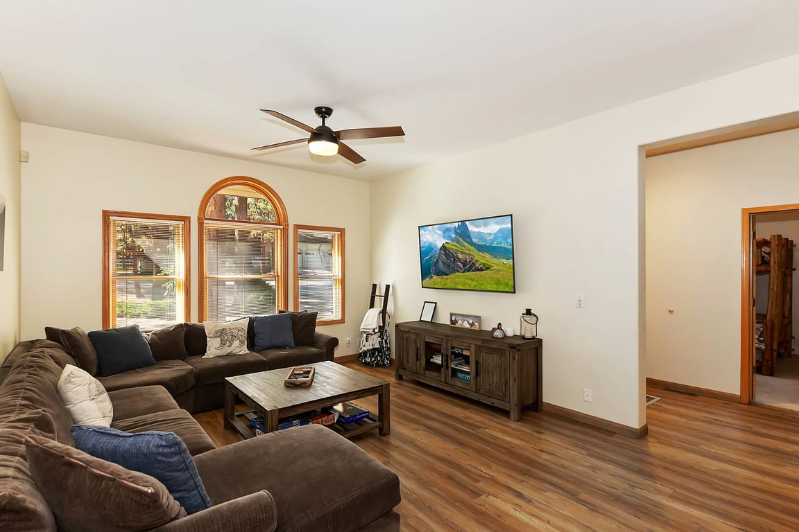 Cabin Image 6