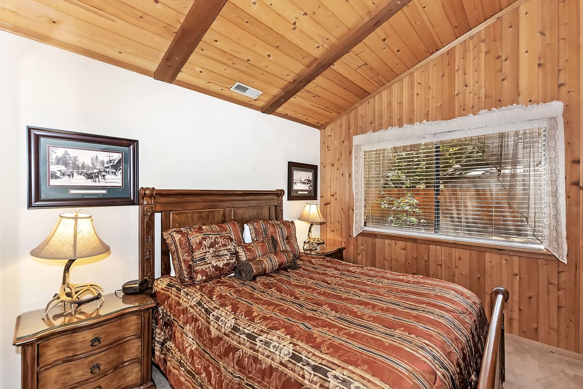 Cabin Image 18