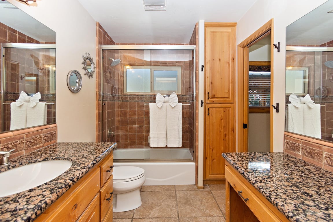 Cabin Image 13