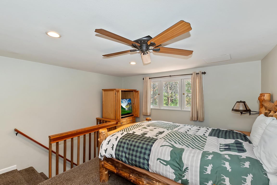 Cabin Image 25