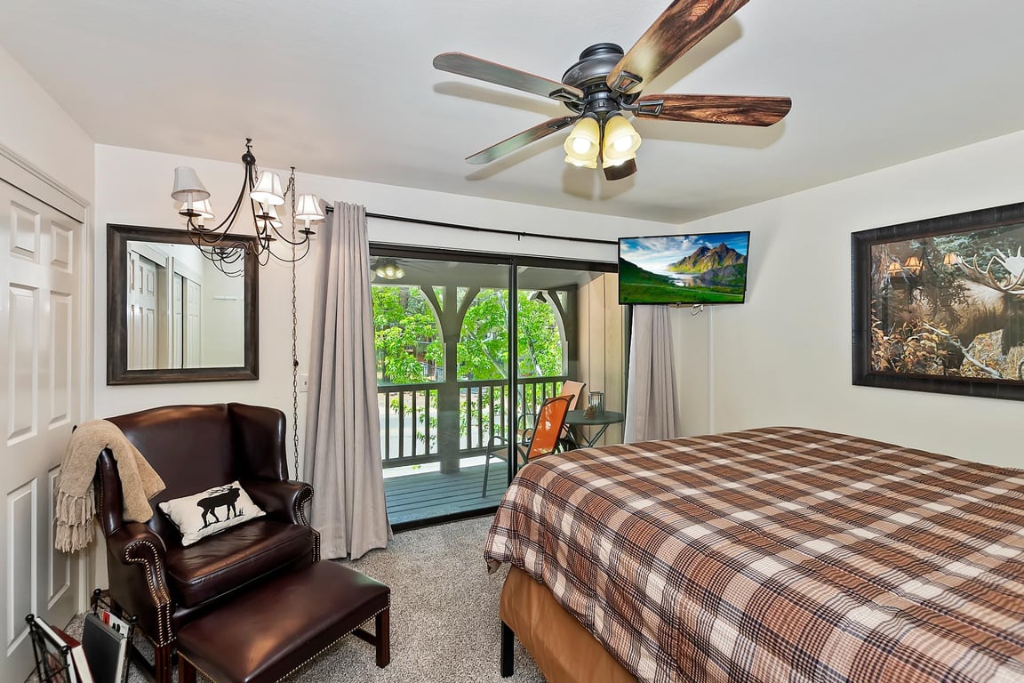 Cabin Image 16