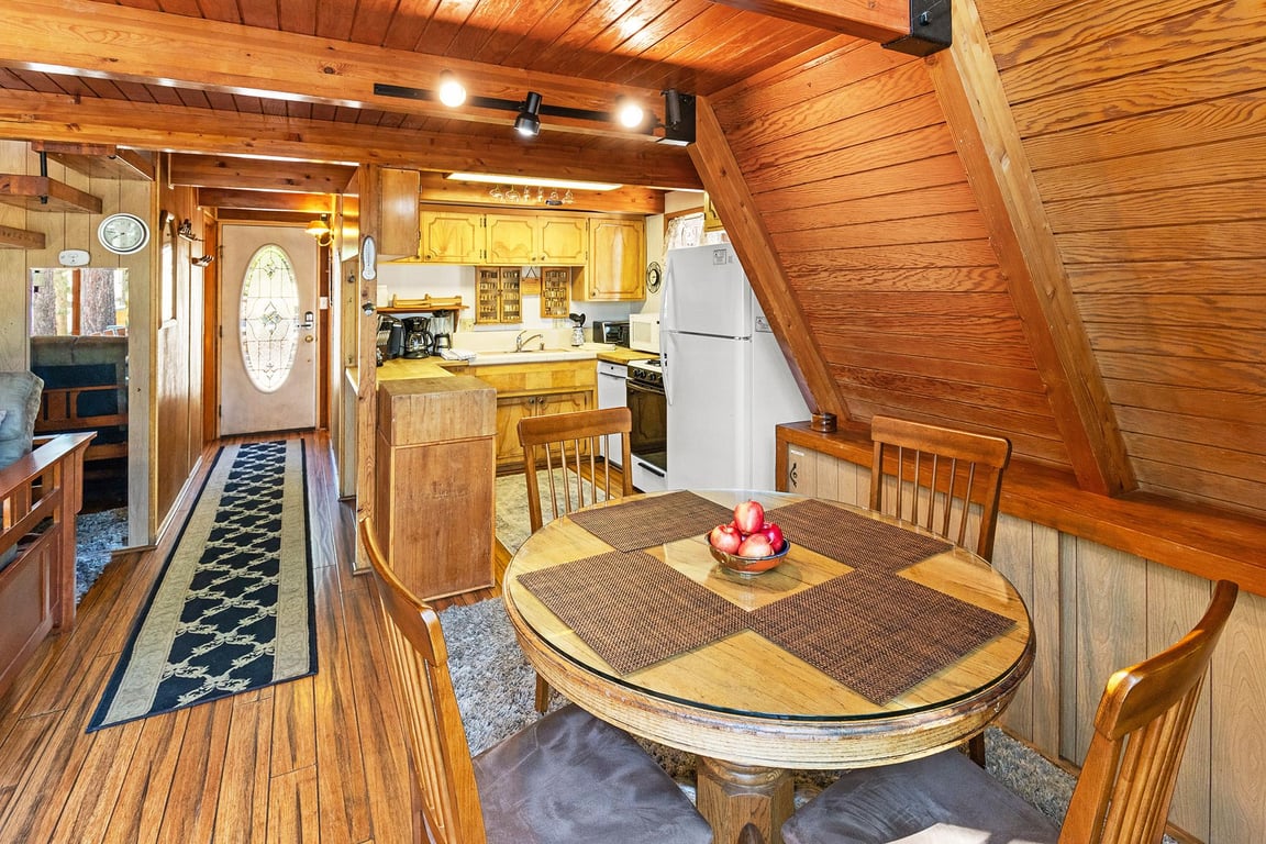 Cabin Image 7