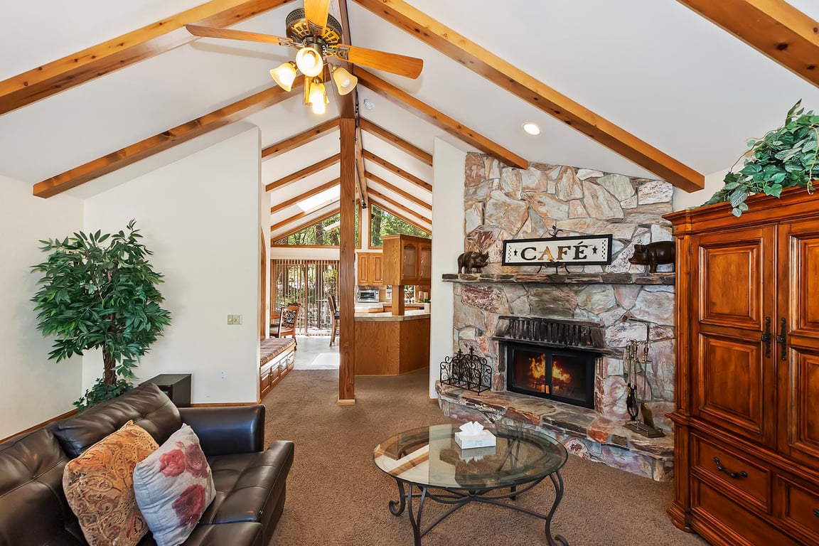 Cabin Image 58