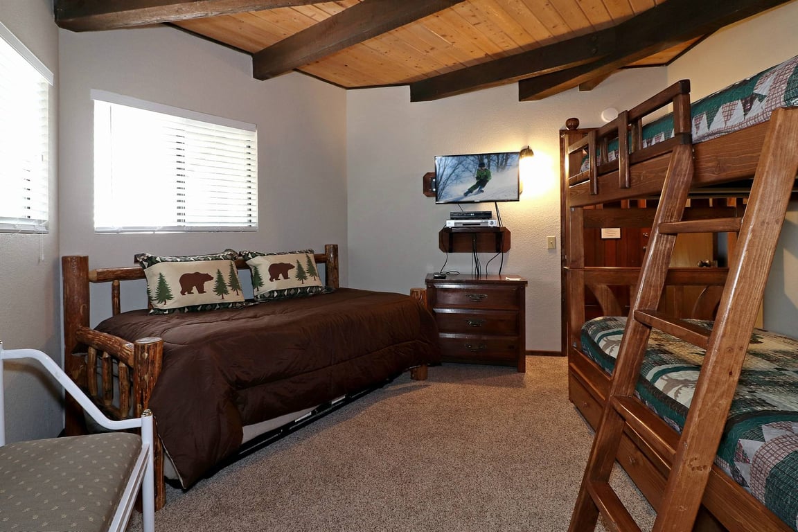 Cabin Image 25