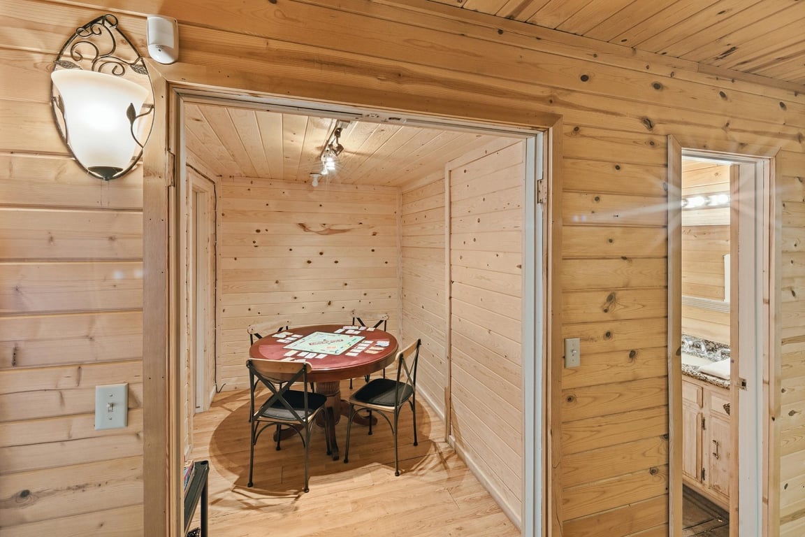 Cabin Image 46