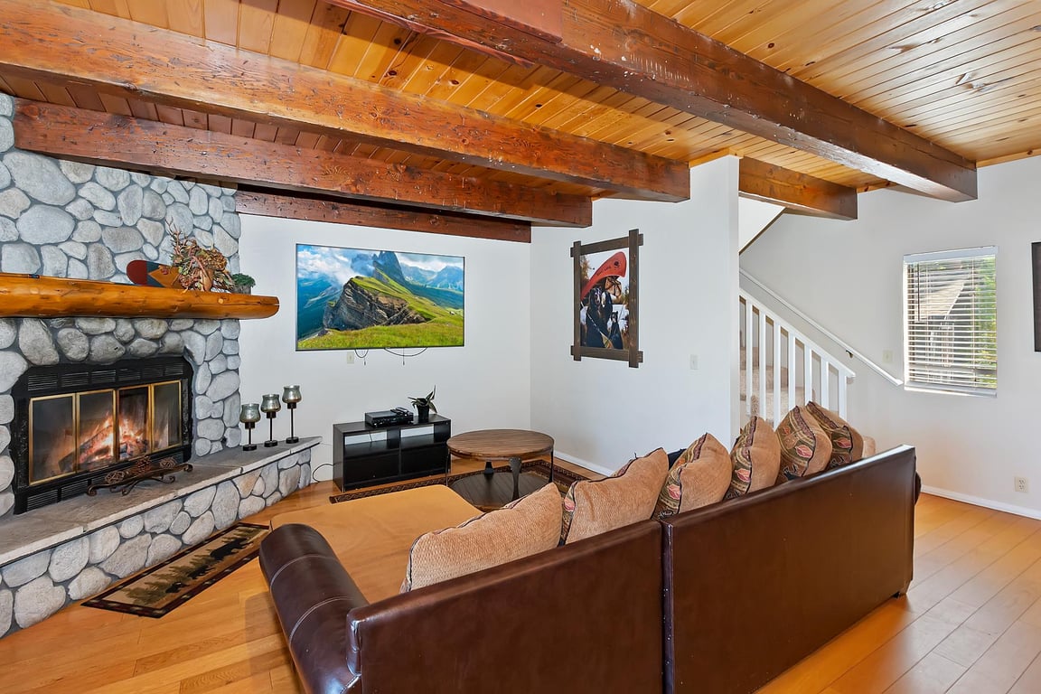 Cabin Image 9