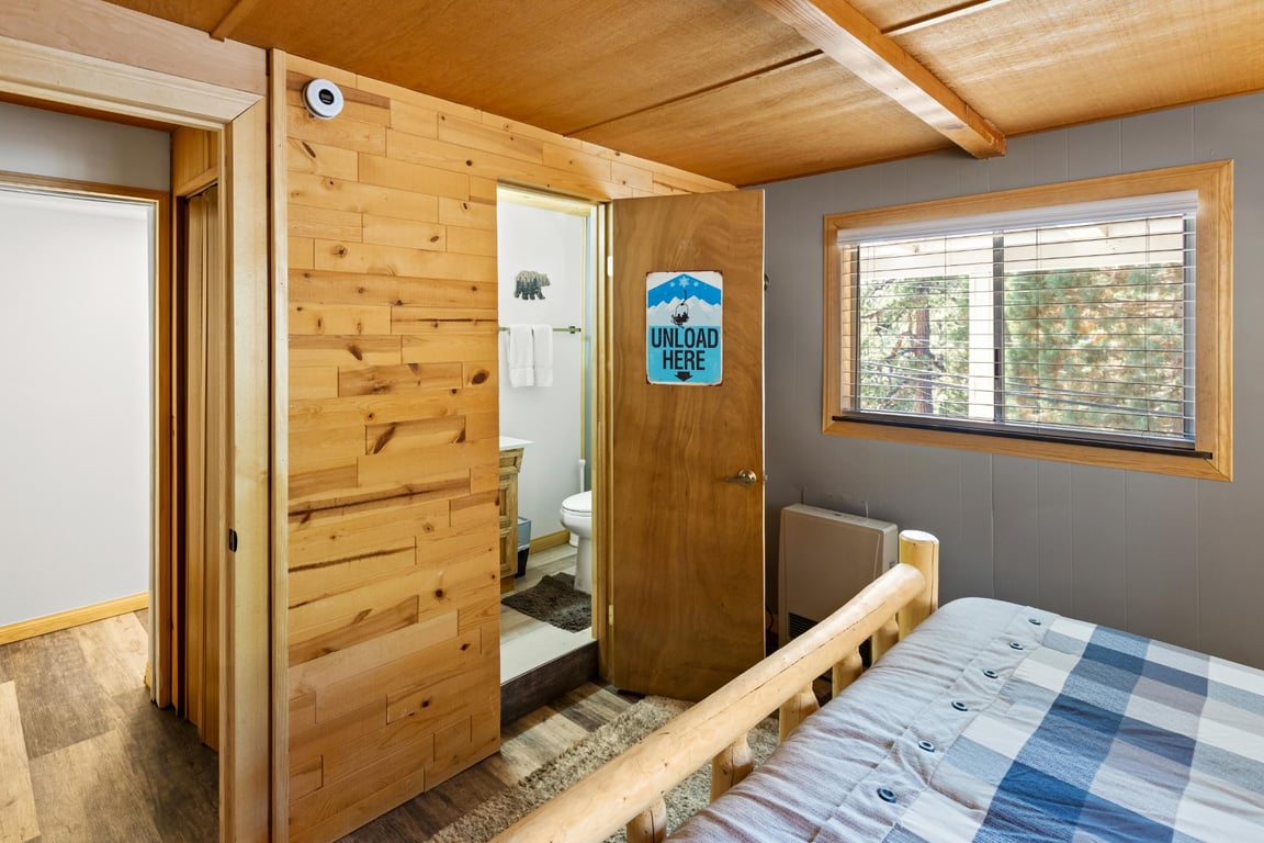 Cabin Image 28