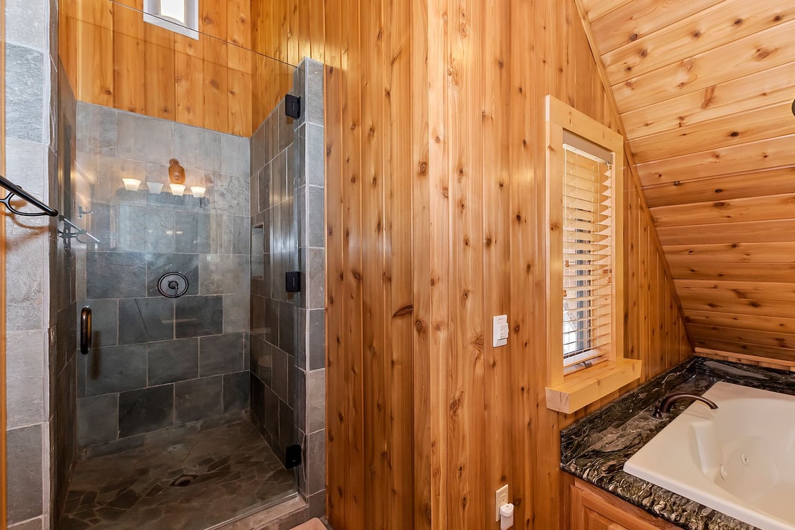 Cabin Image 38